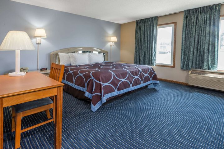 Super 8 by Wyndham OFallon MO / St. Louis Area