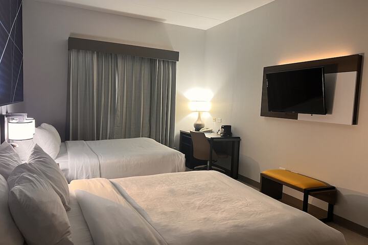 Comfort Suites Louisville Airport