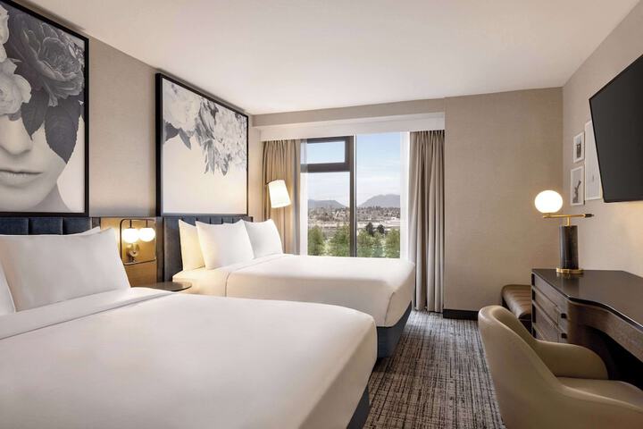 Radisson Blu Vancouver Airport Hotel & Marina