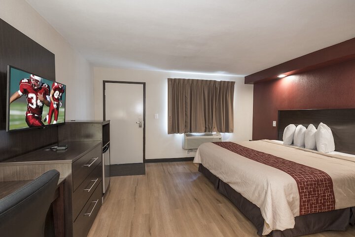 Room 10 of 24