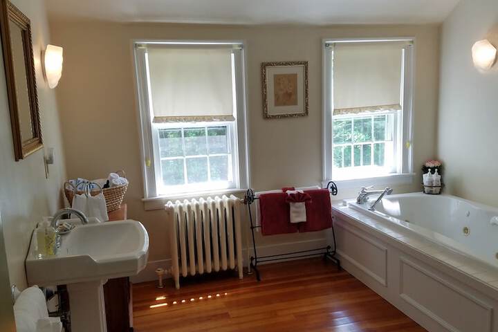 Room 44 of 72