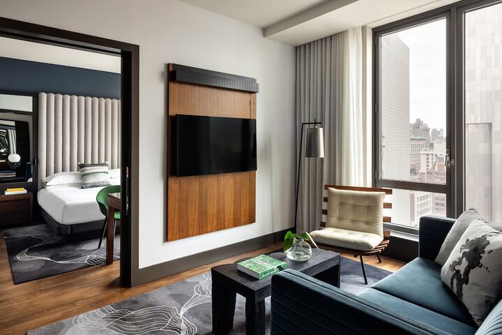 Room 37 of 64
