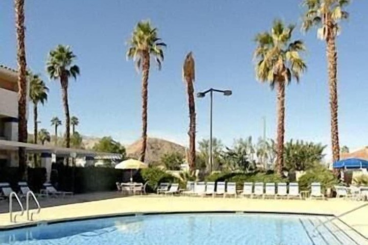 Pool 4 of 40