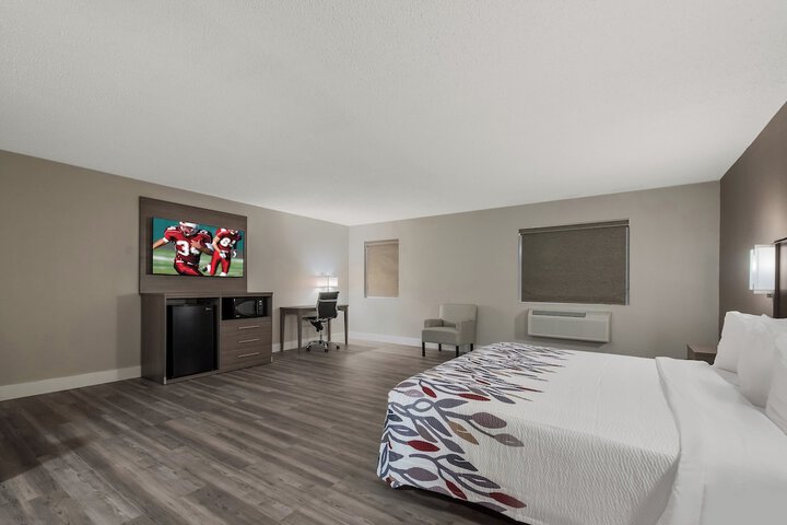 Red Roof Inn & Suites Vineland - Buena