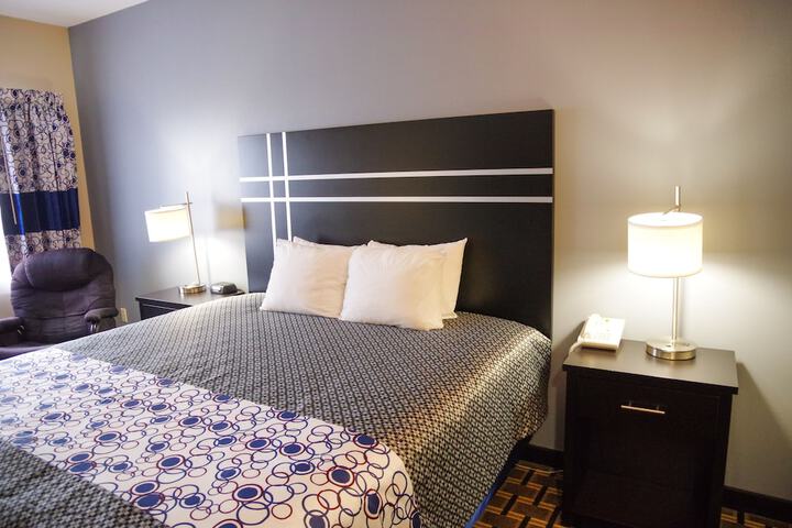 Room 7 of 30