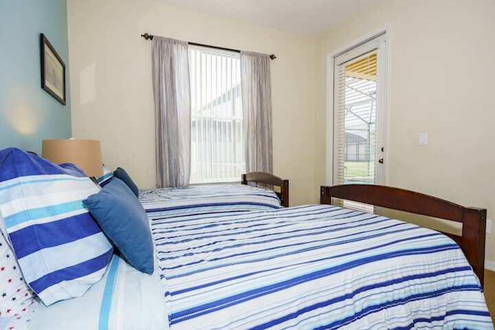 Room 25 of 63