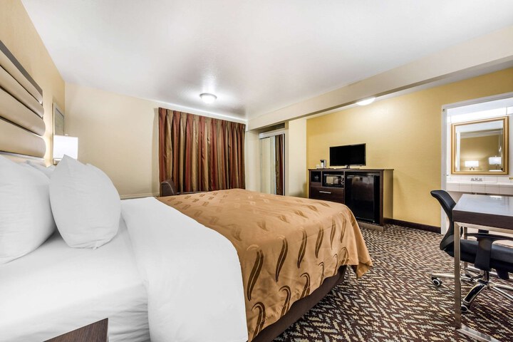 Quality Inn & Suites Capitola by the Sea