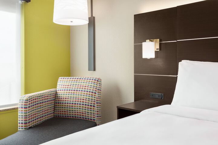 Room 38 of 58