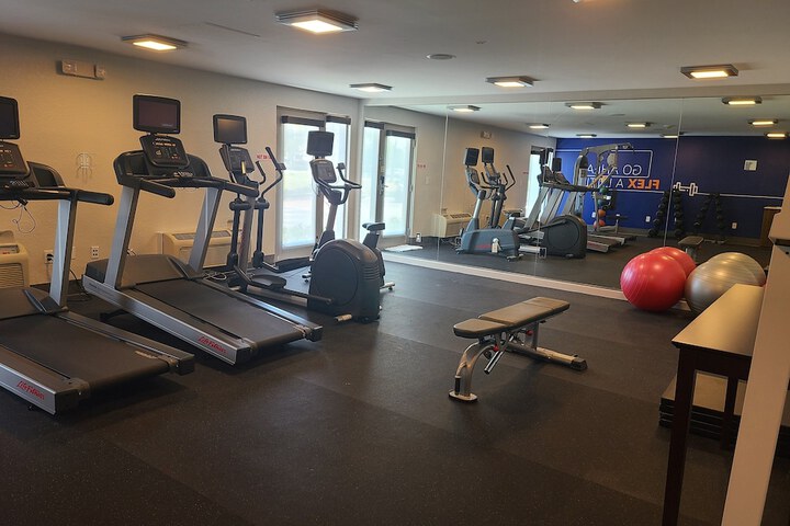 Holiday Inn Express & Suites Ft. Lauderdale N - Exec Airport by IHG
