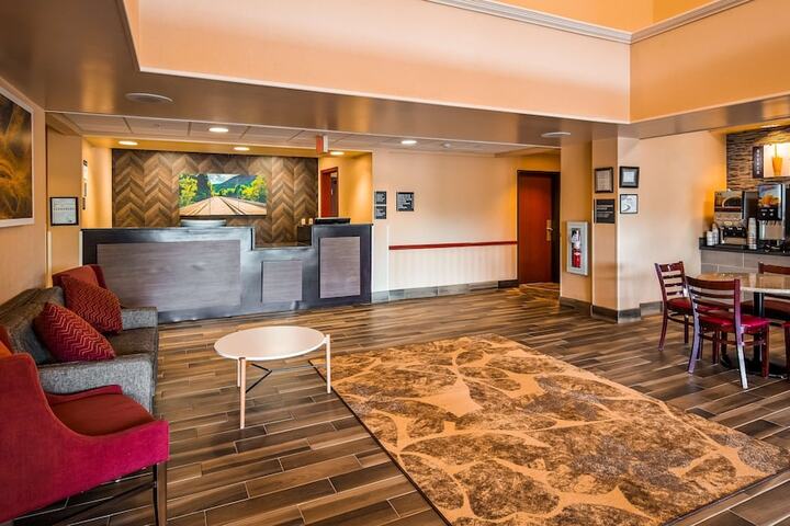 Hotel Interior 8 of 39
