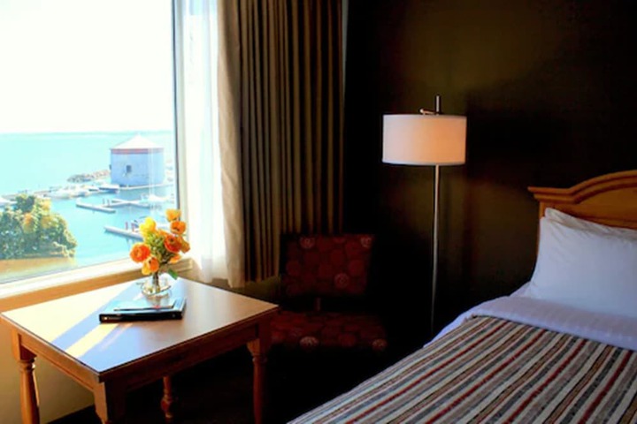 Room 40 of 59