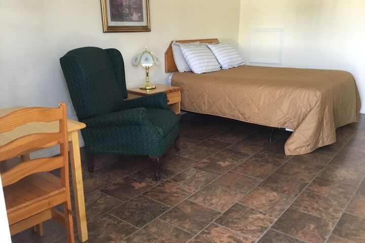 Room 21 of 25