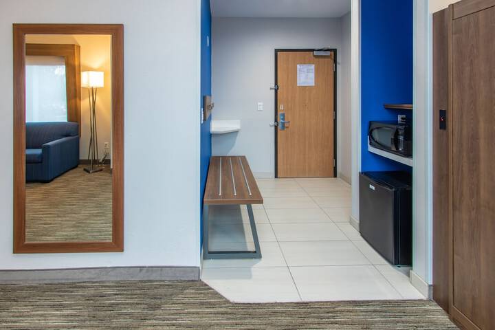 Room 29 of 135