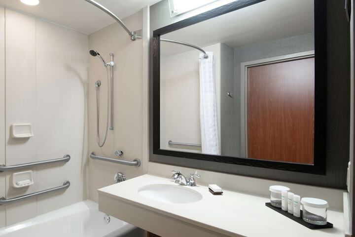 Embassy Suites Northwest Arkansas - Hotel Spa & Convention