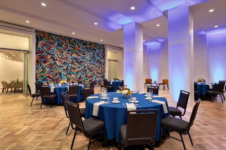 Ballroom/Hall 65 of 67