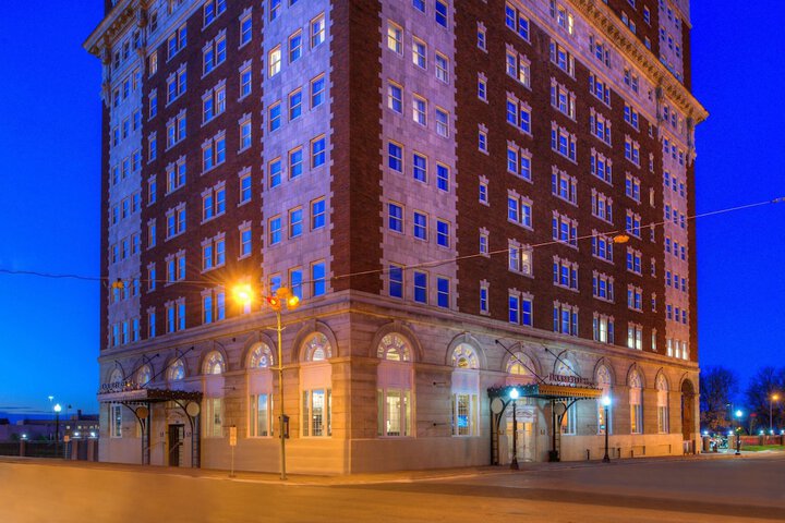 DoubleTree by Hilton Utica