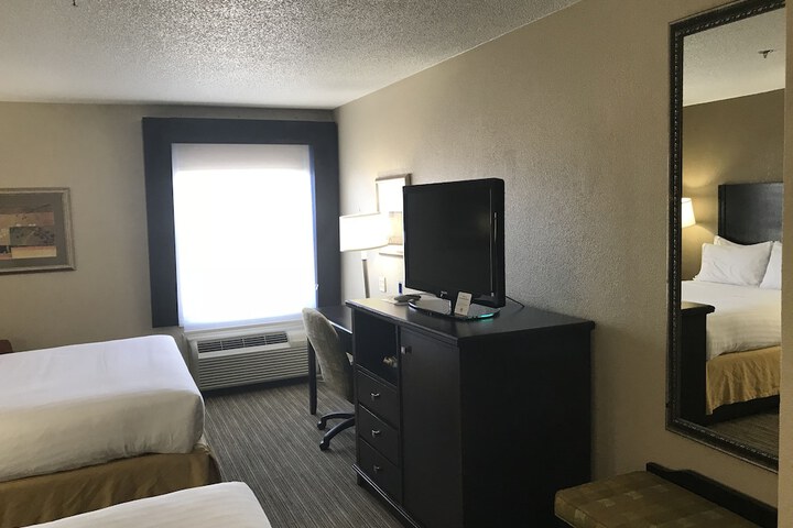Room 42 of 63