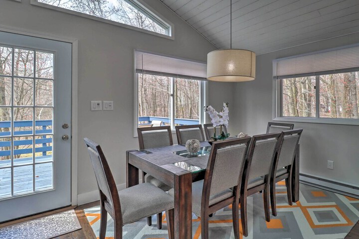 6 Mi to Camelback Slopes! Home w / Game Room