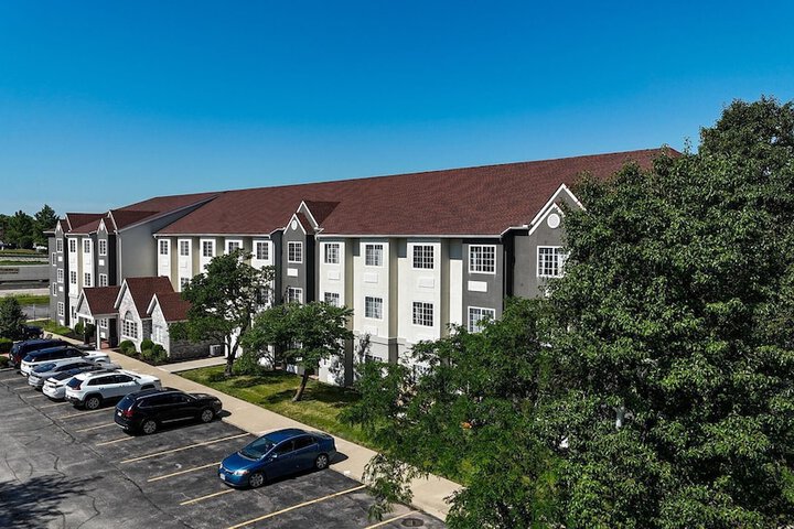 Sonesta Essential Hotels & Suites Kansas City / Blue Springs
