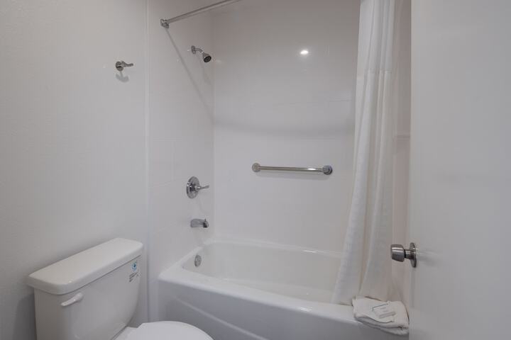 Days Inn by Wyndham Arroyo Grande / Pismo Beach