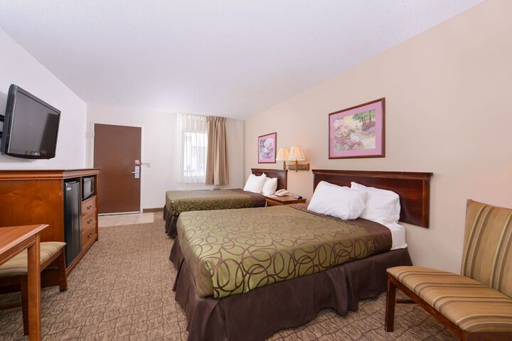 Briarwood Inn of Geneva