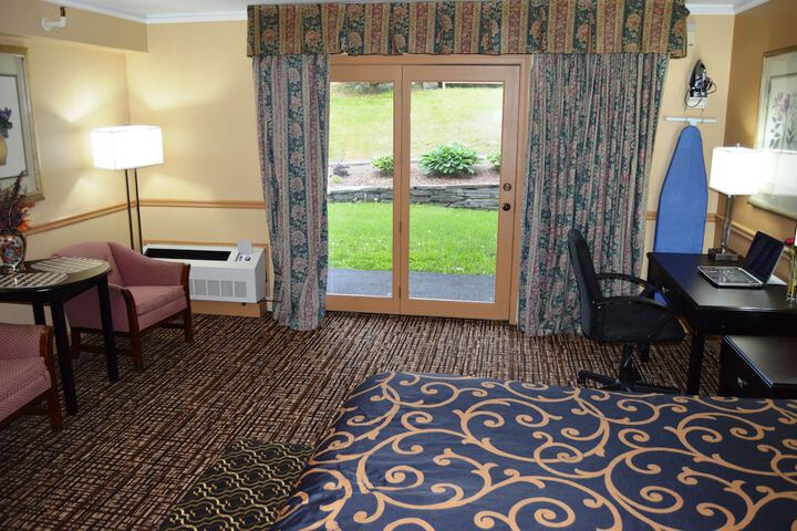 Room 18 of 60