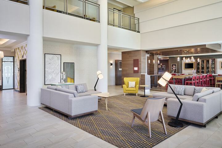 Holiday Inn Hotel & Suites Oakville at Bronte by IHG