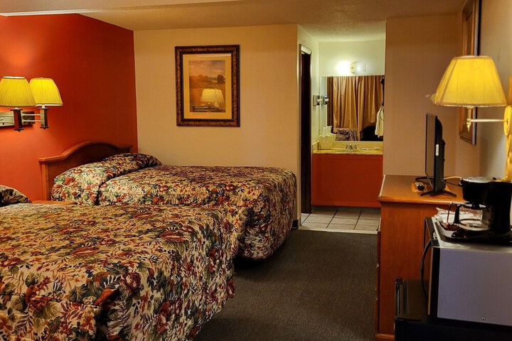 Room 20 of 38