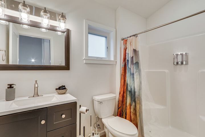 Near Rivers & Boating: Home w / Hot Tub in Longview