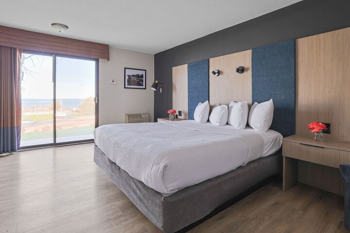 Room 15 of 22