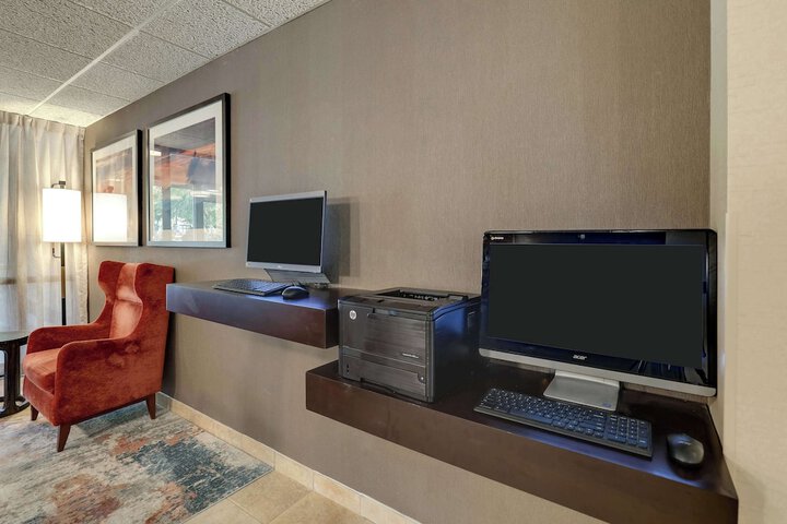 Business Center 67 of 67