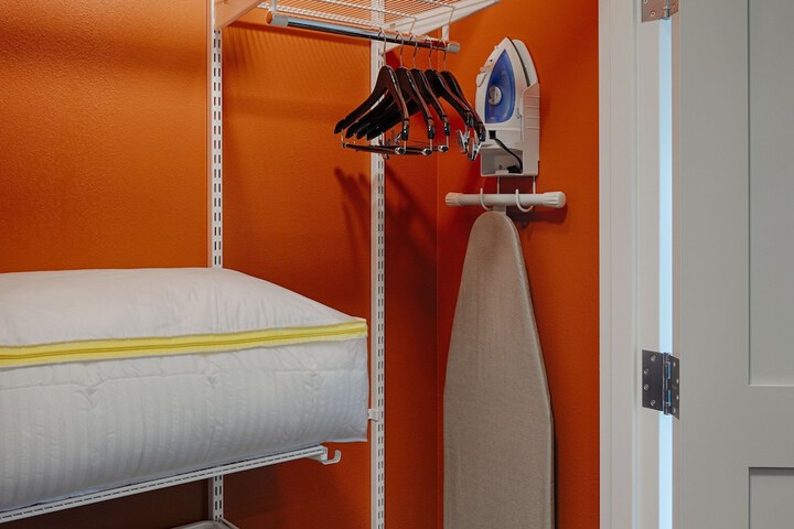 Room 32 of 55