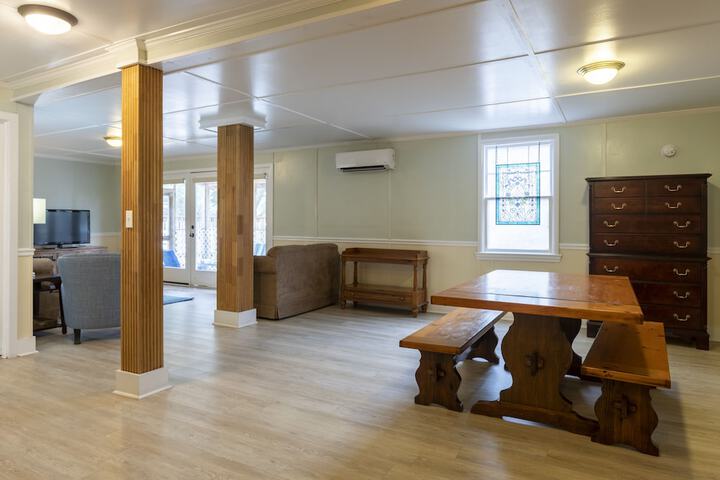 Blackbeards Lodge