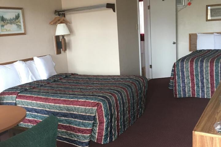 Room 27 of 46
