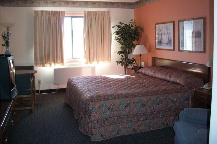 Room 16 of 33