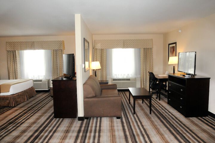 Room 21 of 33