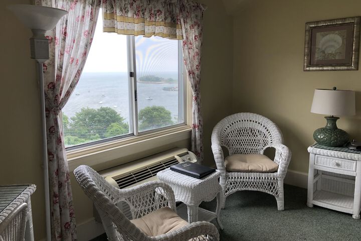 Room 46 of 75