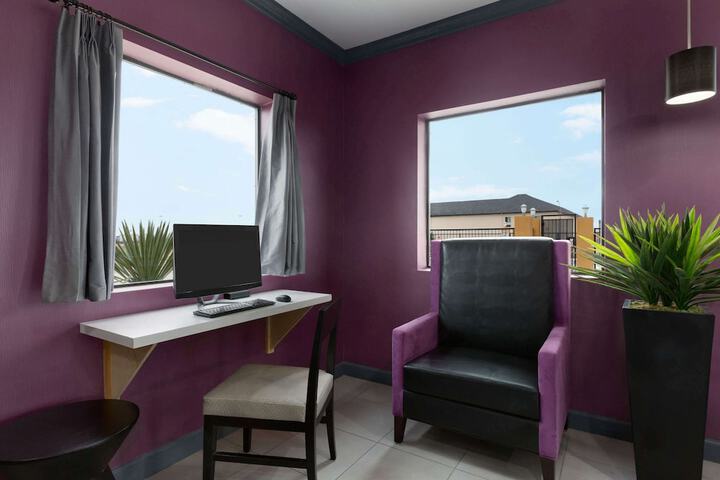 Business Center 15 of 15