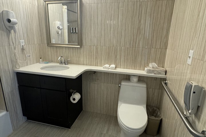 Room 16 of 45