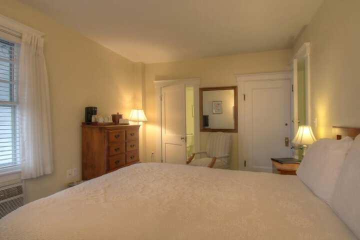 Room 46 of 92