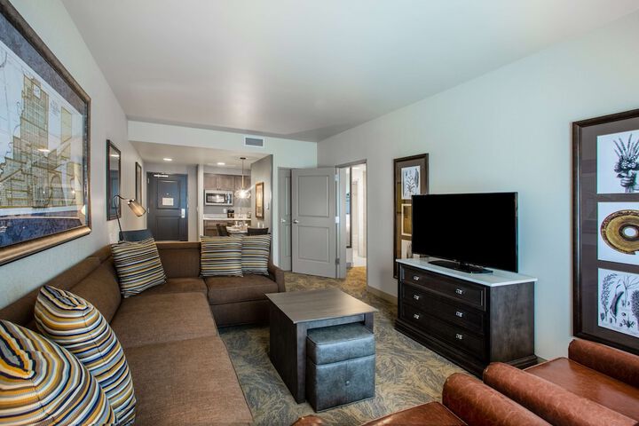 Room 11 of 50