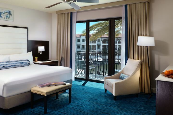 Naples Bay Resort & Marina