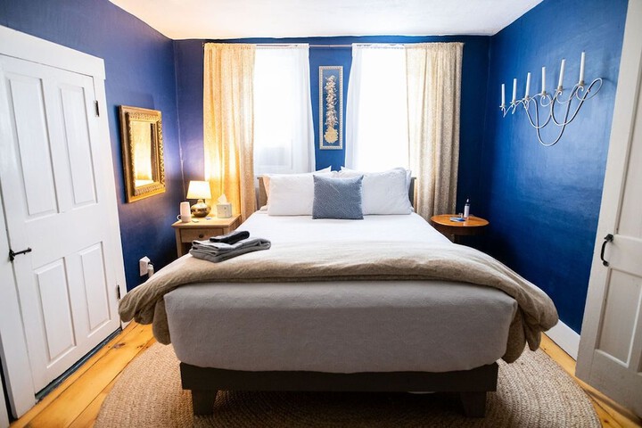 Room 21 of 120