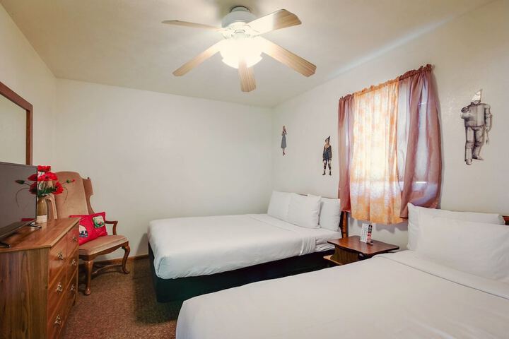 Room 29 of 54