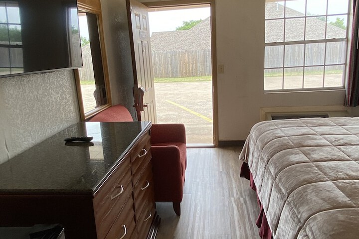 Room 19 of 27