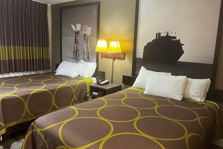 Room 10 of 35
