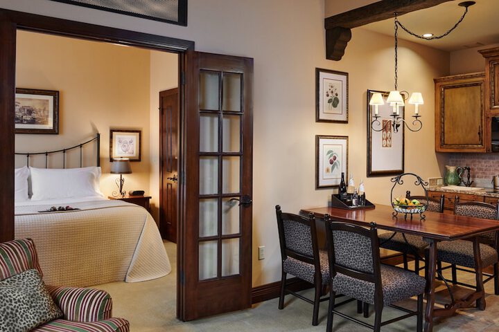 Room 44 of 103
