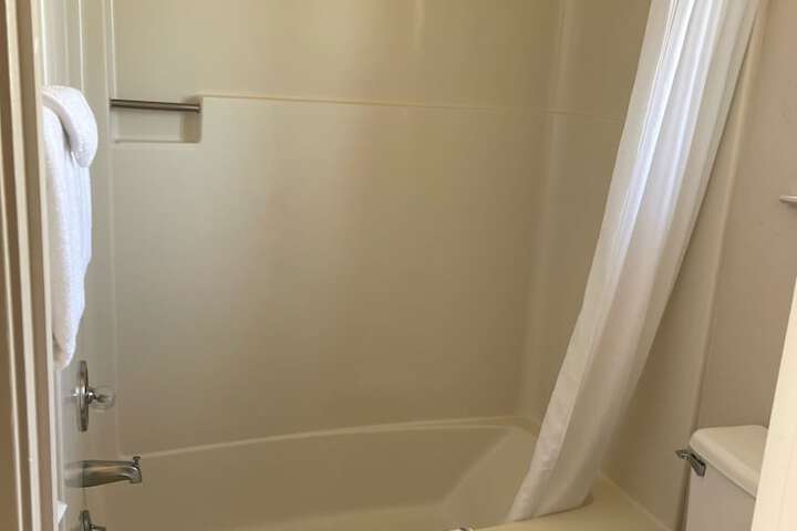 Room 12 of 12