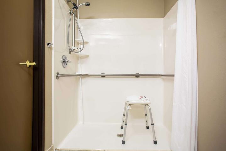 Room 12 of 15