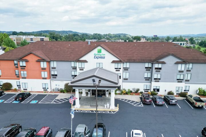 Holiday Inn Express & Suites Knoxville-North-I-75 Exit 112 by IHG